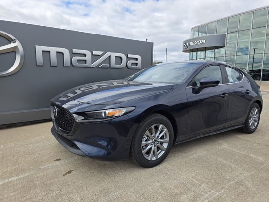 Mazda Mazda3 Sport 2026 2026 Bleu cristal foncé mica