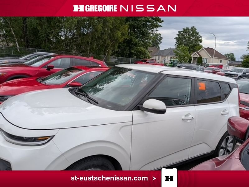 2022 Kia Soul White Saint-Eustache - photo #7