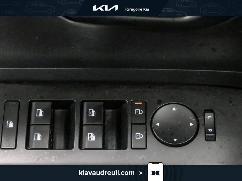 2024 Hyundai Kona Grey Laval - photo #10