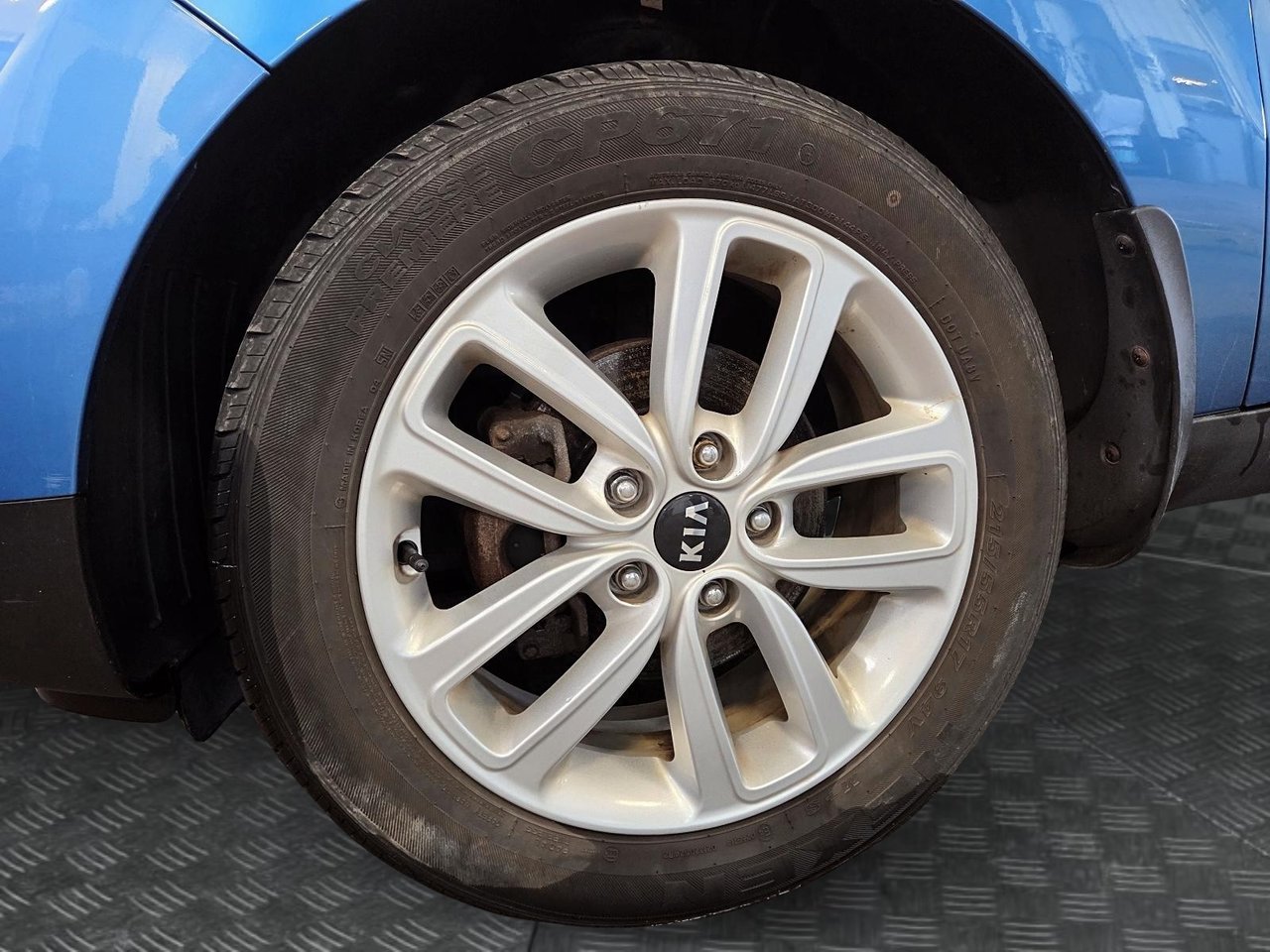 Kia Soul NIV KNDJP3A50K7649402 2019 Bleu Chicoutimi - photo #8