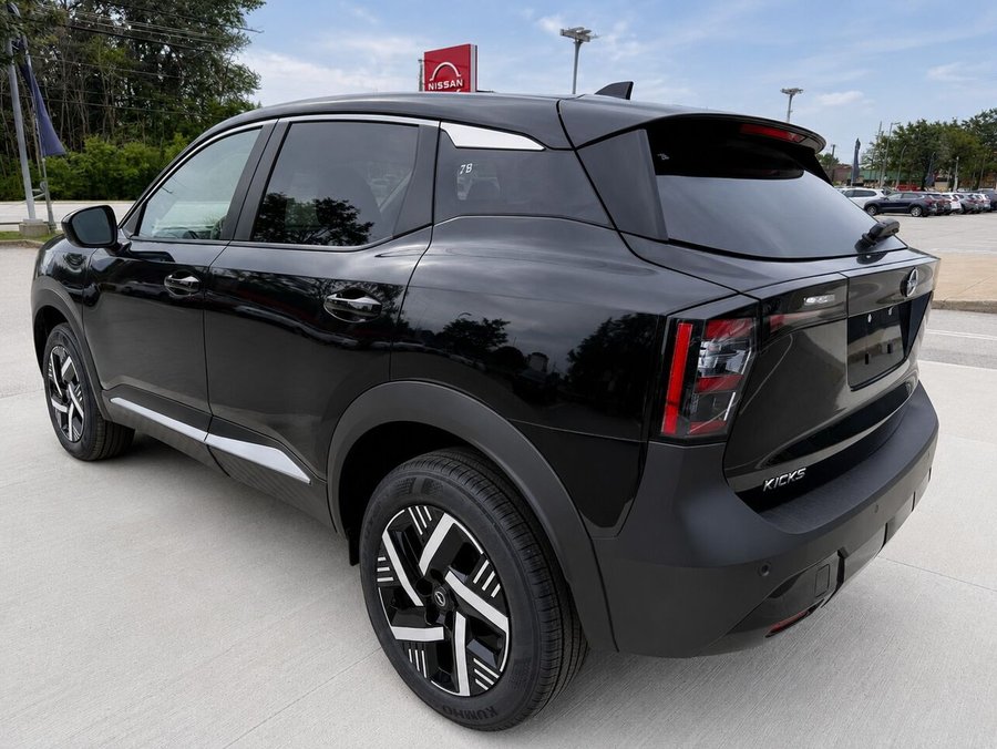 2026 NISSAN Kicks 2026 Super Black