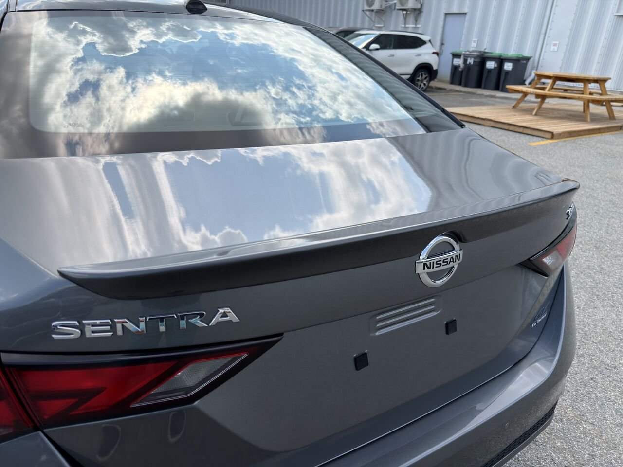 Nissan Sentra 2021 Gris Thetford Mines - photo #10