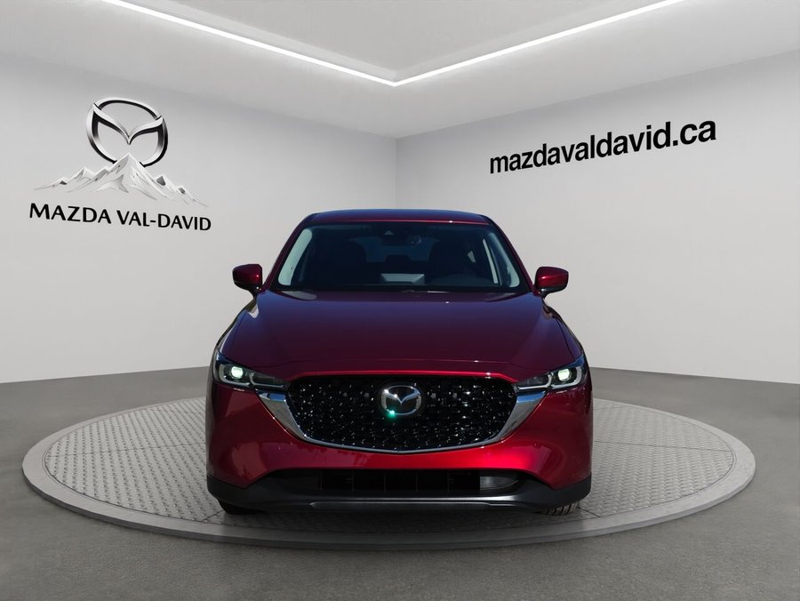 Mazda CX-5 Gs, awd, sièges, volant et rétroviseurs chauffants, hayon électrique 2025 Rouge vibrant cristal métallisé
