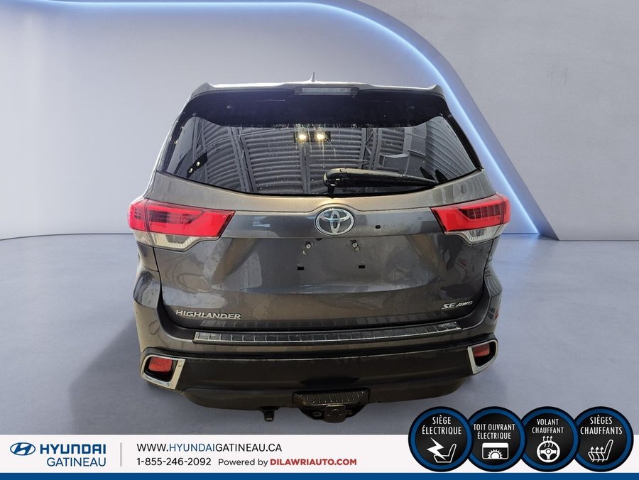 2017 Toyota Highlander 2017 Black