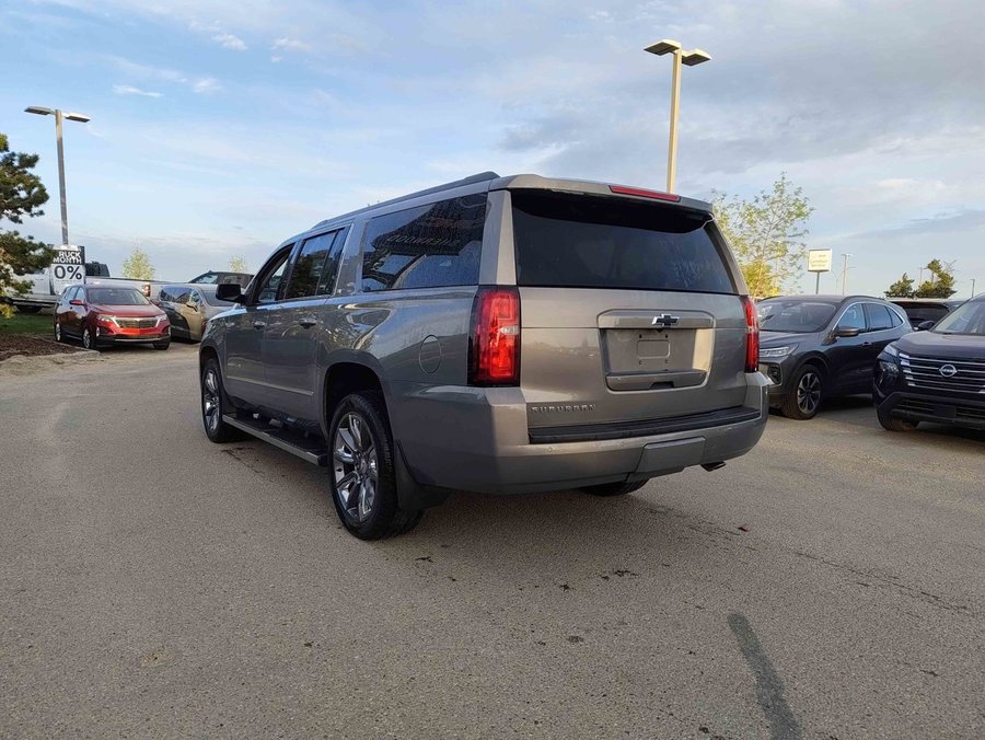 2017 Chevrolet Suburban 2017 gray