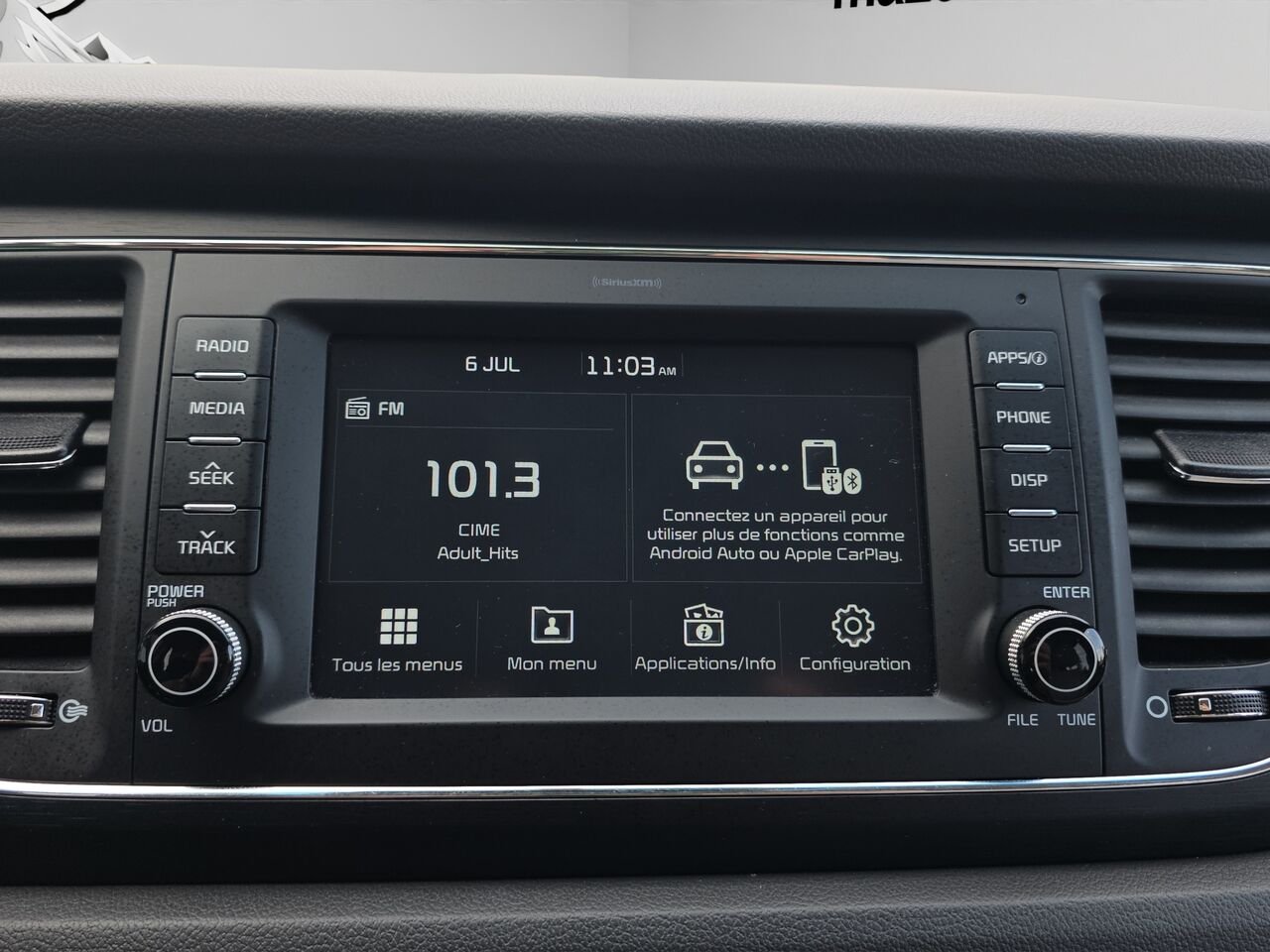 Kia Sedona LX TA, 8 passagers, volant chauffant, commande audio au volant, Apple carplay 2018 Gris Val-David - photo #10