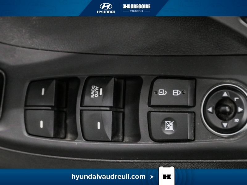 2016 Hyundai Elantra White Laval - photo #16