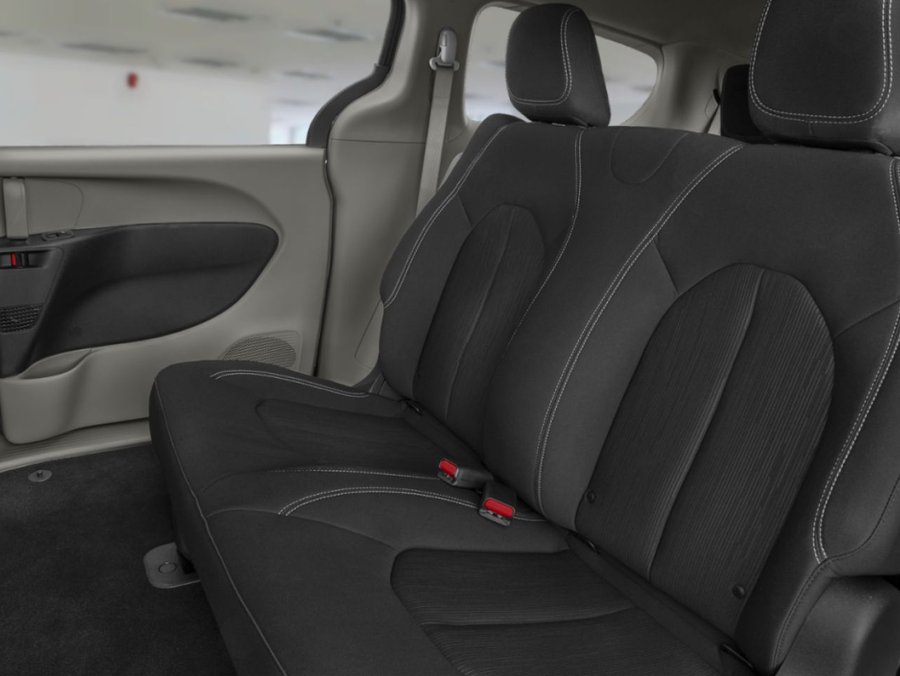 2027 CHRYSLER Grand Caravan Diamond Black Crystal Pearl