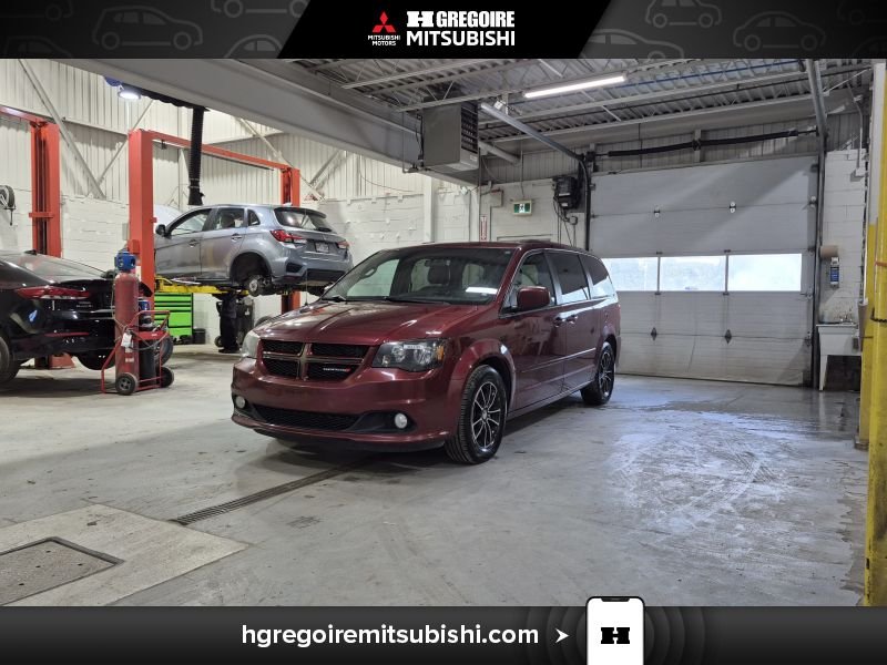 2016 Dodge GR Caravan Red Laval - photo #2