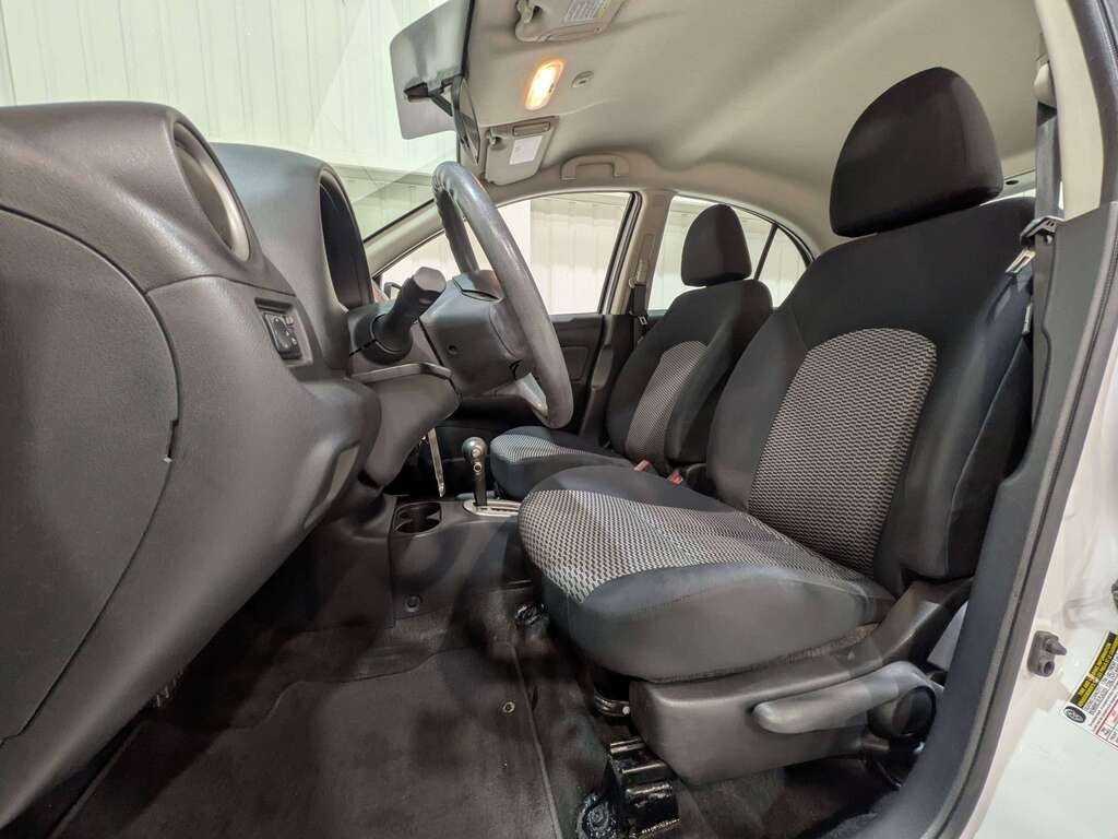 2015 Nissan Micra 4dr HB Man SR White Val-David - photo #1