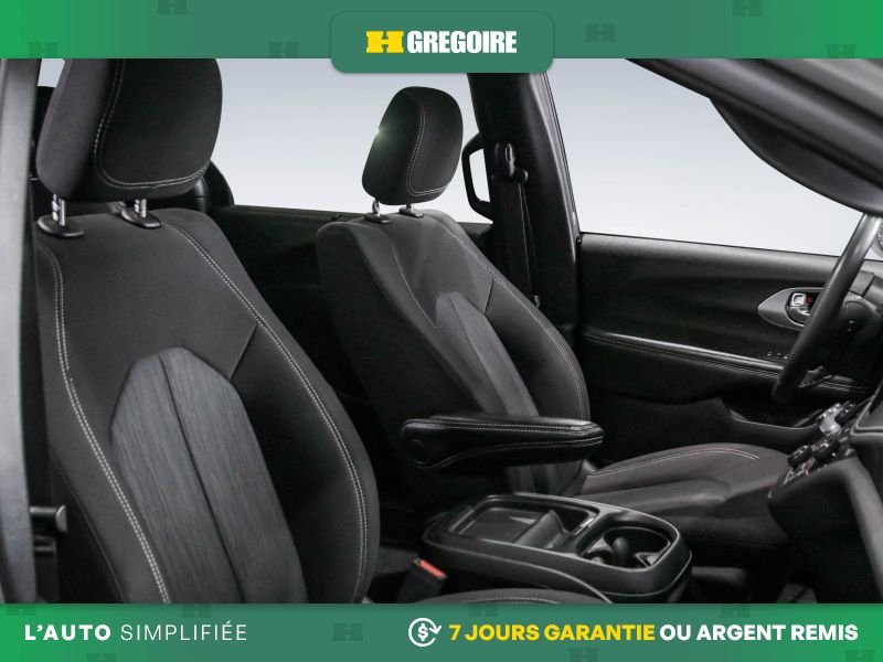 2022 Chrysler Pacifica Grey Saint-Eustache - photo #30
