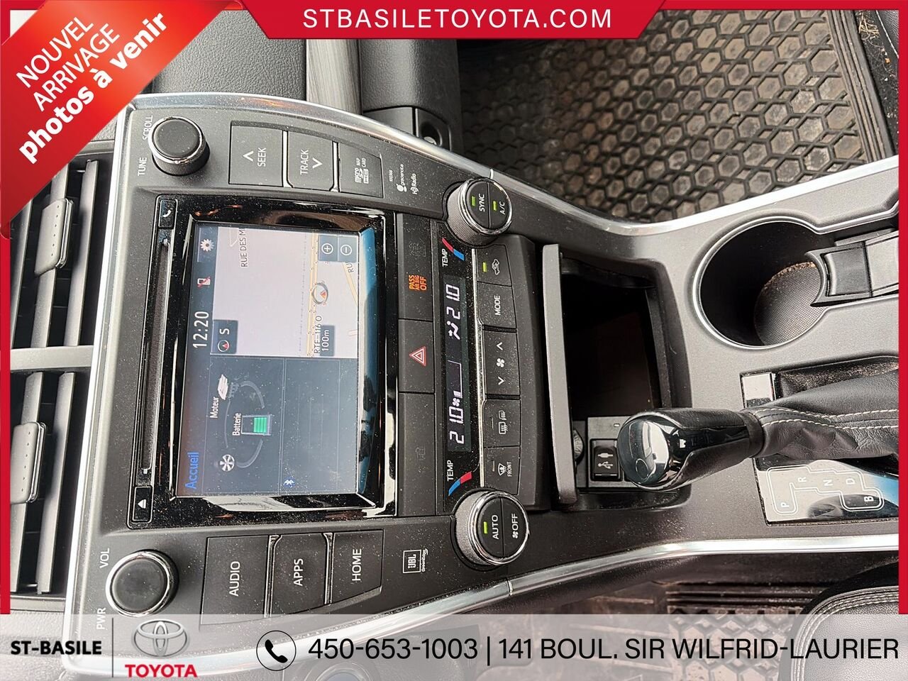 TOYOTA Camry Hybride 2015 Rouge Saint-Basile-le-Grand - photo #8