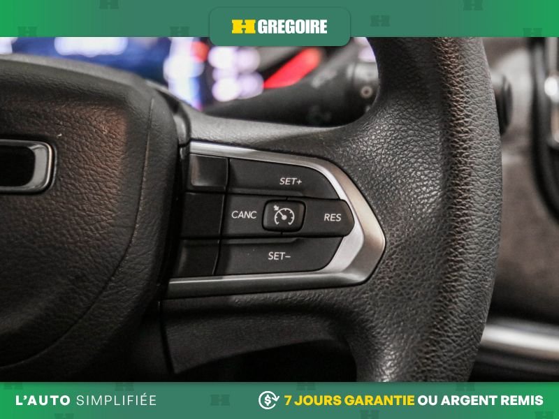 2023 Jeep Compass White Laval - photo #19