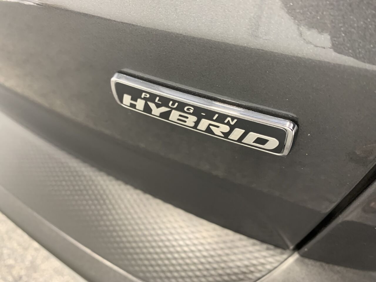 Ford Escape PHEV PHEV+HAUT NIVEAU+BAS KILO+TOIT PANORAMIQUE 2023 Gris Châteauguay - photo #7