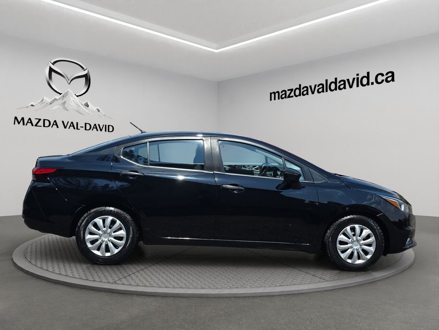 Nissan Versa S CVT, commande audio au volant, cruise control, Caméra de recul 2021 Noir