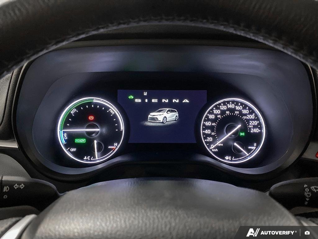 2023 Toyota Sienna 2601822A | Limited Silver Edmonton - photo #13