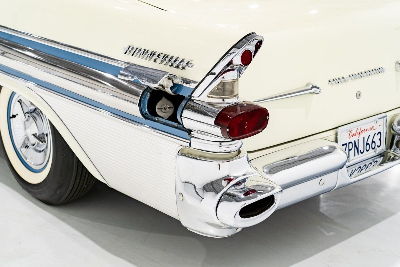1957 Pontiac Bonneville *PRICE IN USD* Fuel injected 347/315HP 1 of 630 produced White Montreal - photo #40