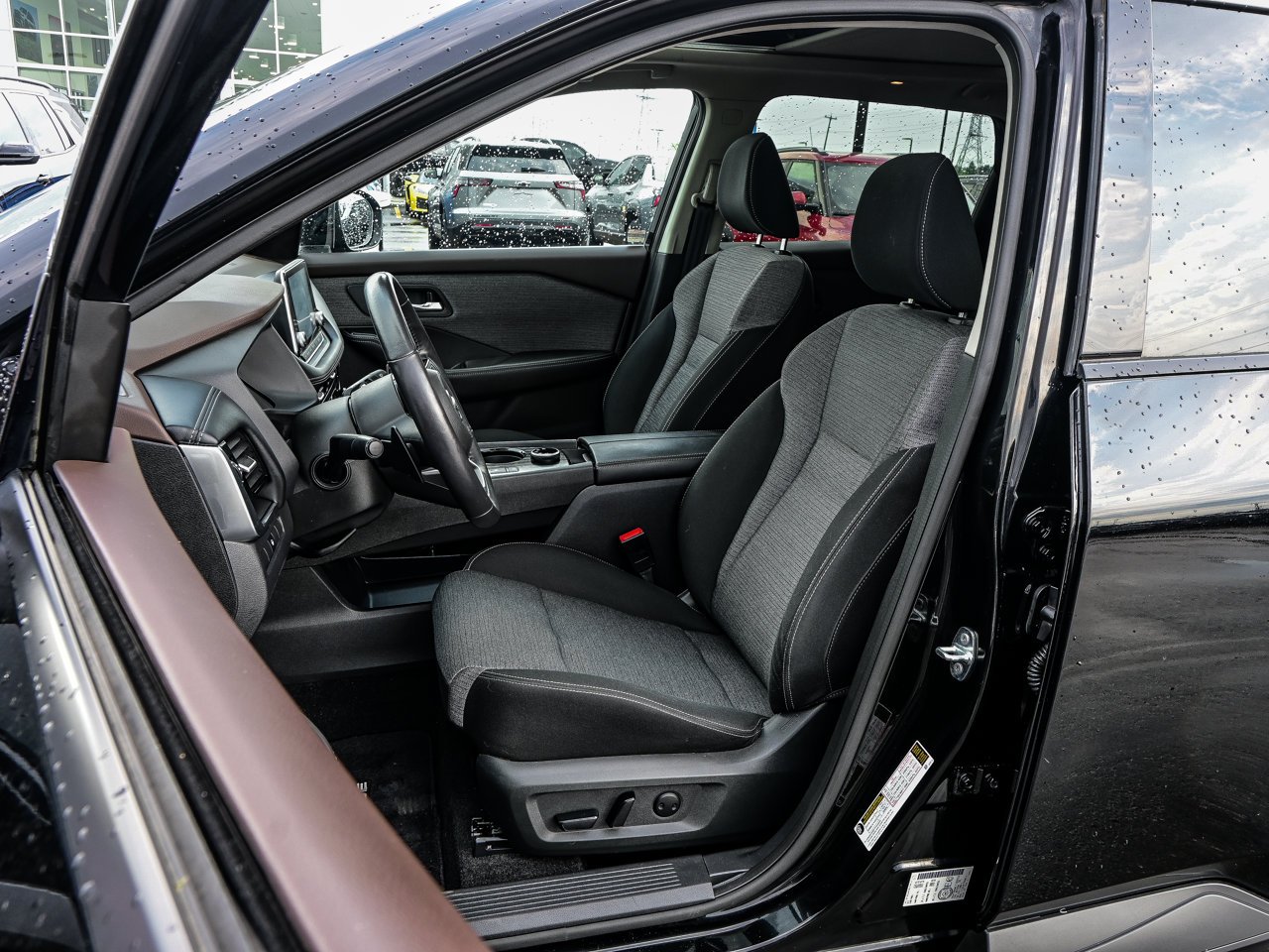2021 Nissan Rogue AWD SV Black Sherwood Park - photo #16