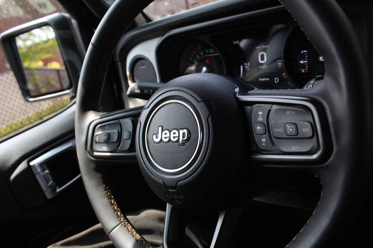 Jeep Wrangler 4xe VIN: 1C4RJXN61RW131569 2024 Noir Sainte-Rose - photo #13