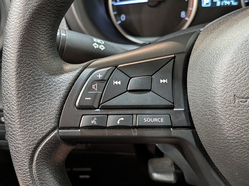 2024 Nissan Kicks S FWD Grey Val-David - photo #14