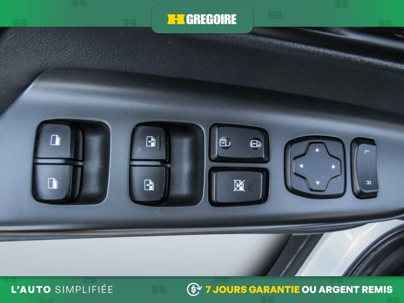2023 Hyundai Kona White Blainville - photo #15