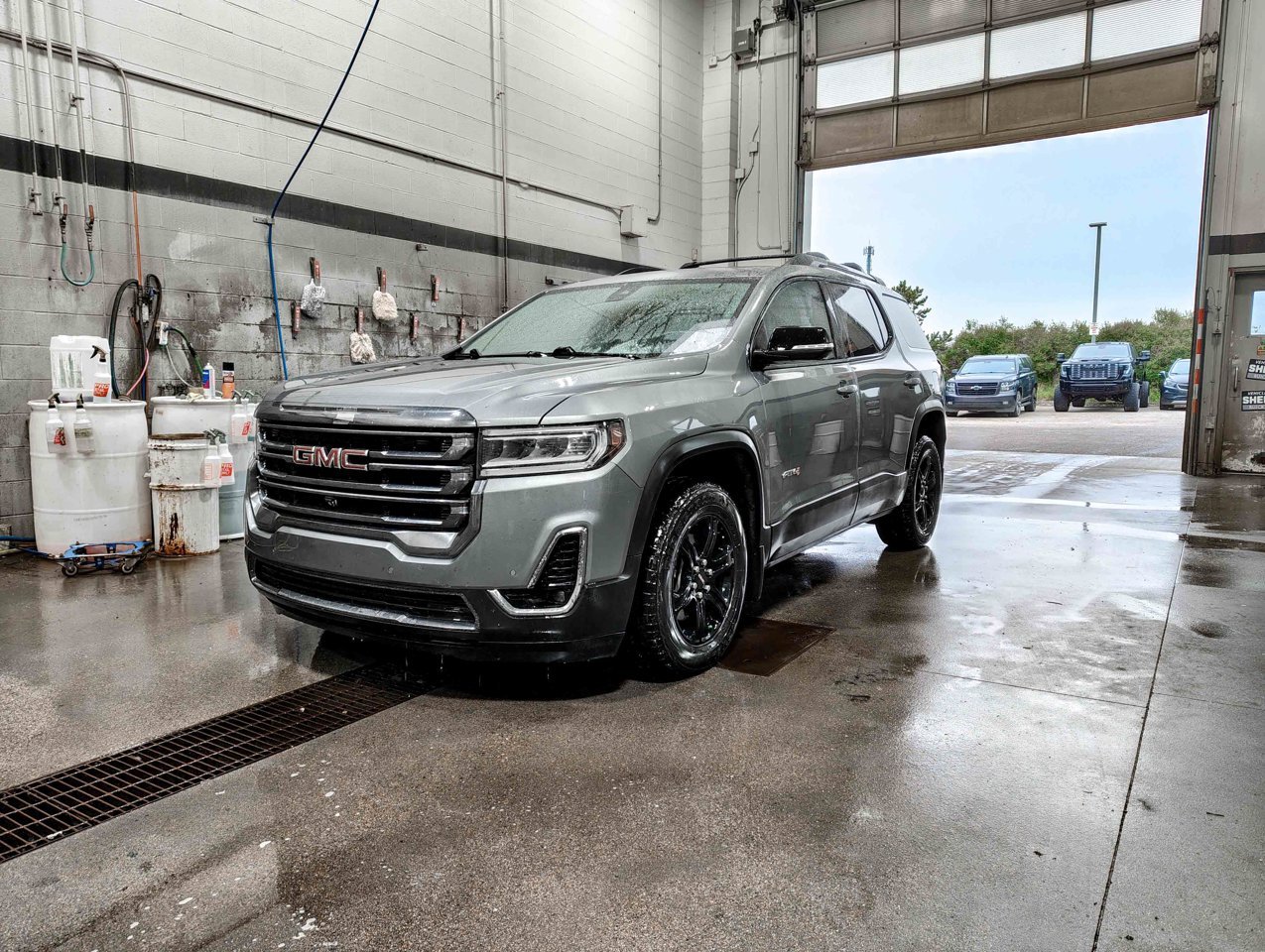 2021 GMC Acadia AWD 4dr AT4 Grey Sherwood Park - photo #3