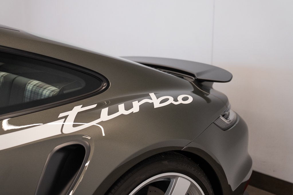 Porsche 911 Turbo 50 Years Coupe 2025 Vert Kirkland - photo #30