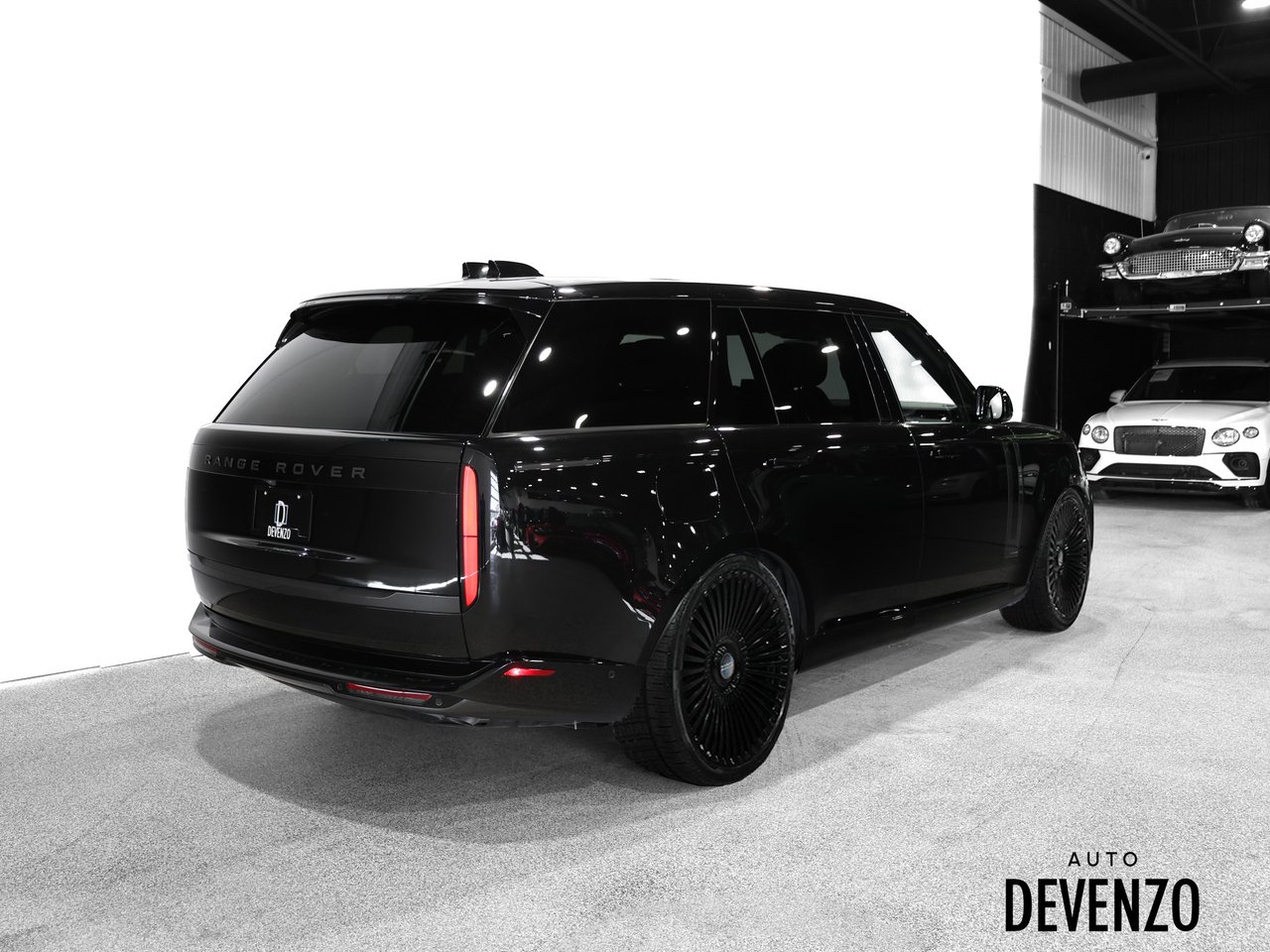 2024 Land Rover Range Rover Black Saint-Eustache - photo #3