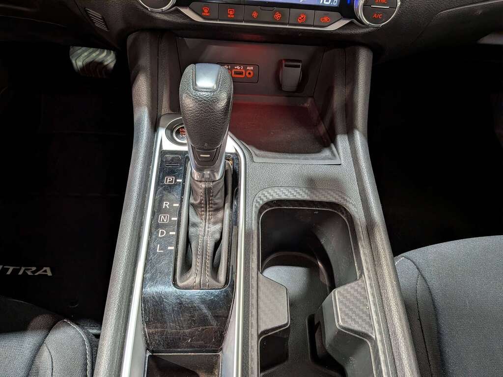 2021 Nissan Sentra SV CVT Blue Val-David - photo #25