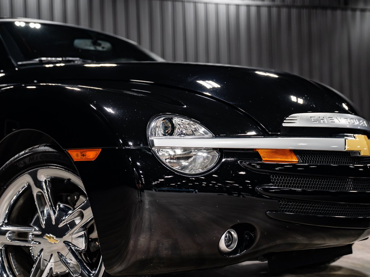 2006 Chevrolet SSR Reg Cab 116.0 WB Smokin' Asphalt Sherwood Park - photo #5