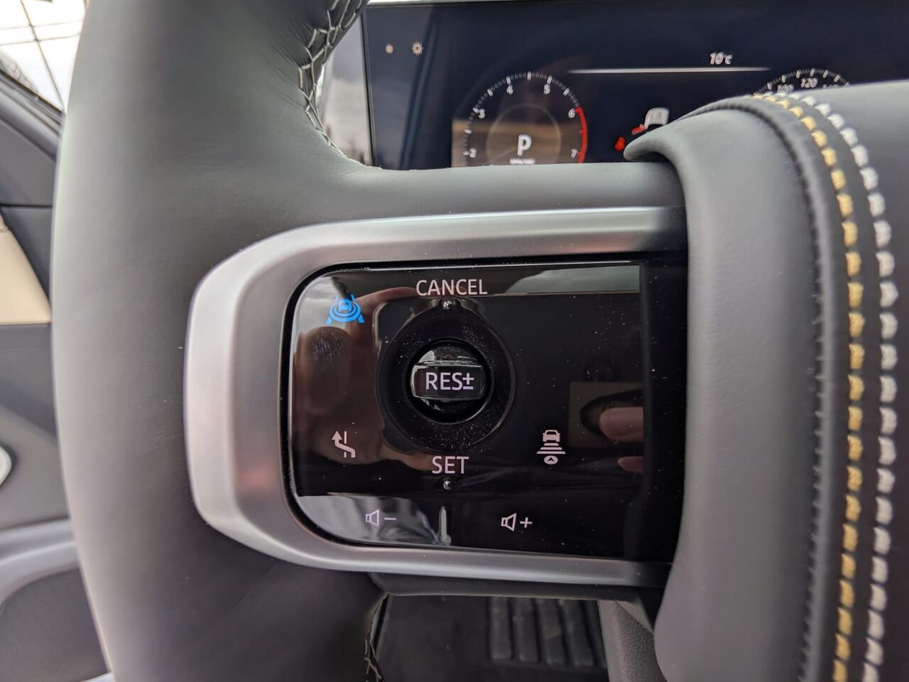 NISSAN Armada ARMADA PLATINE R SERVE SI GES CAPITAINE 2026 Blanc Everest nacré triple couche Châteauguay - photo #26