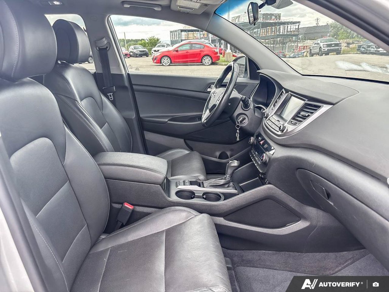 Hyundai Tucson KM8J3CA42JU790048 2018 Gris Mirabel - photo #25