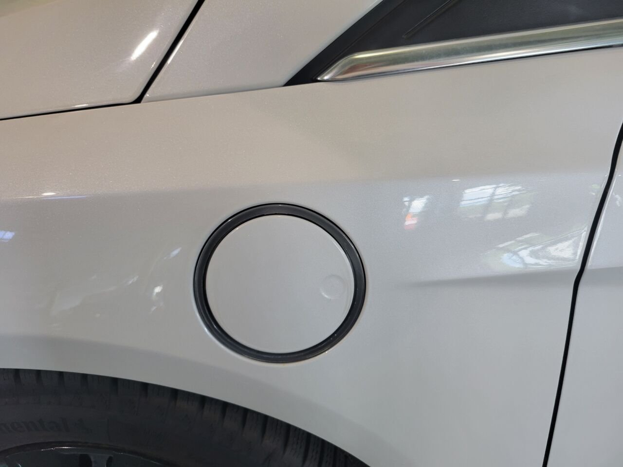 2016 Ford Focus Electric White  - photo #9