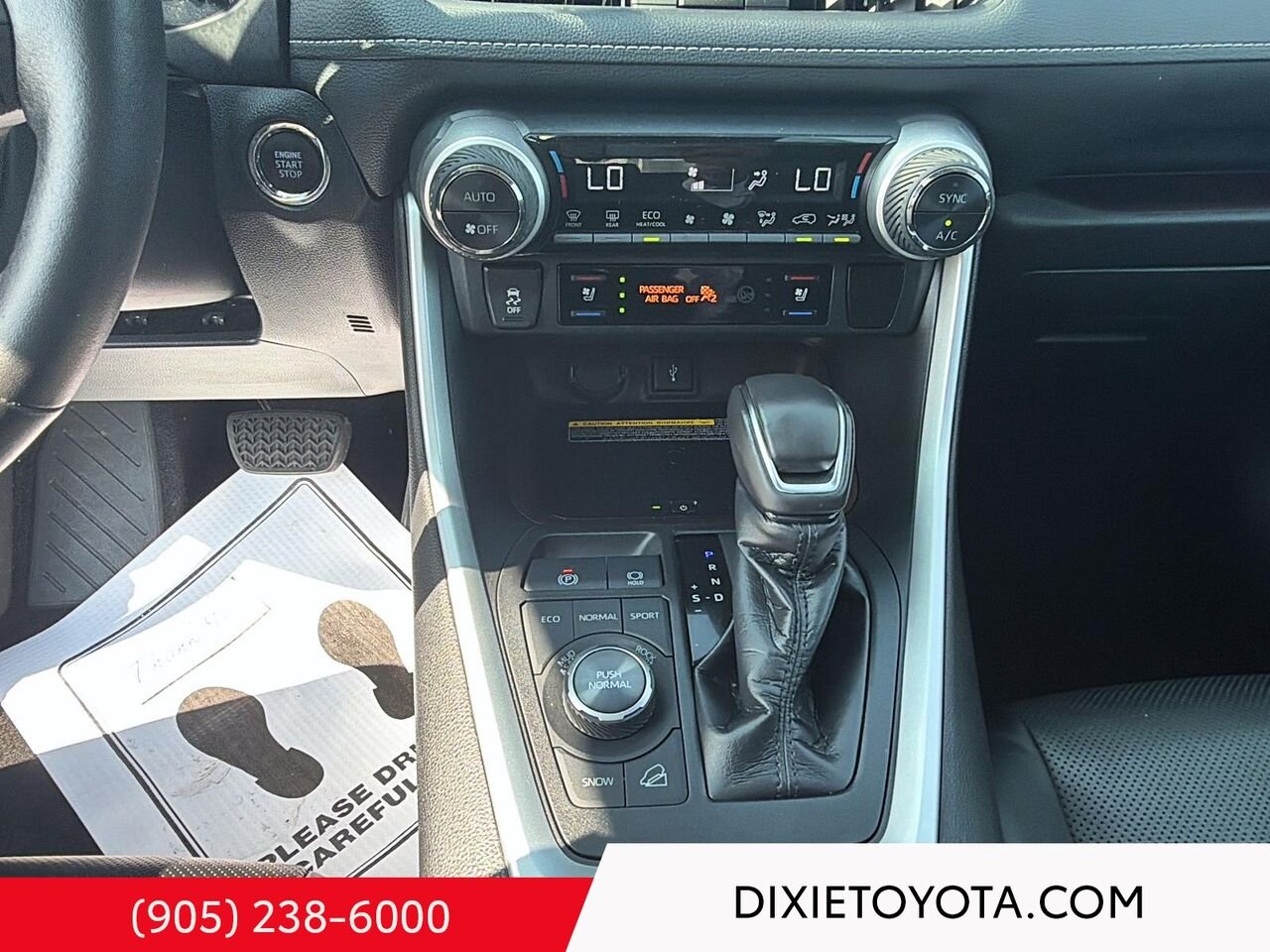 2021 Toyota RAV4 LIMITED AWD / HEATED AND VENTILATED SEATS / MOONROOF / LEATHER SURFACE / ALLOY WHEELS / CARPLAY AND ANDROID AUTO Grey Mississauga - photo #18