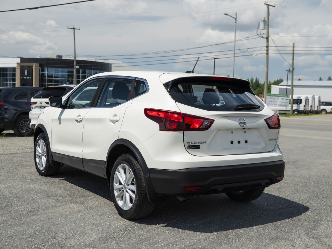 Nissan Qashqai U03087 | SV TI CVT 2018 Blanc Val-d'Or - photo #3