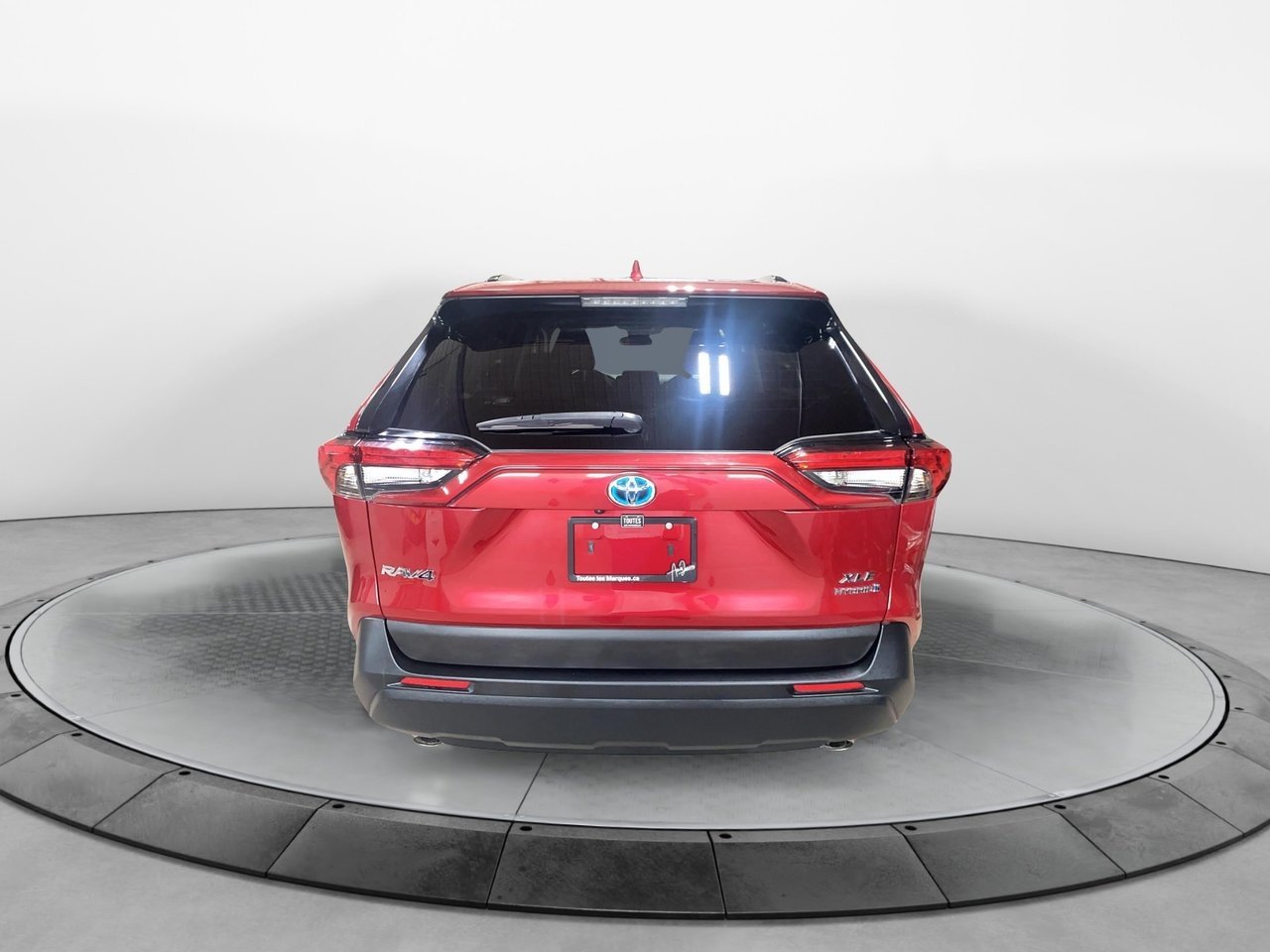 Toyota RAV4 NIV 2T3RWRFV5PW183396 2023 Rouge Chicoutimi - photo #2