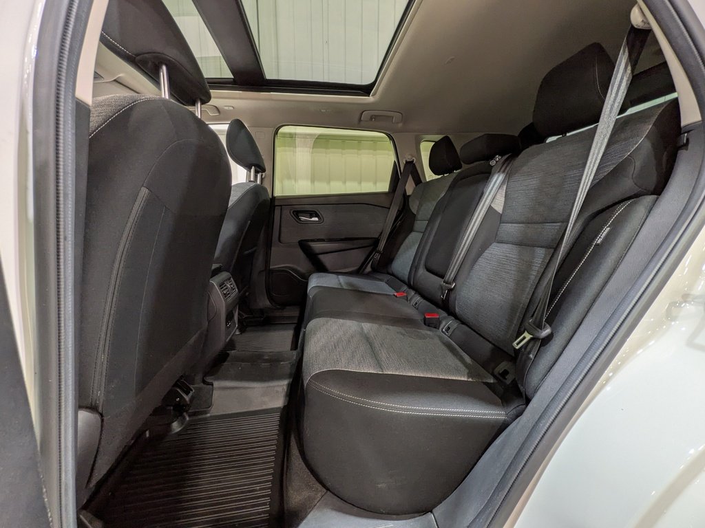 Nissan Rogue AWD SV Moonroof 2023 Blanc Val-David - photo #10