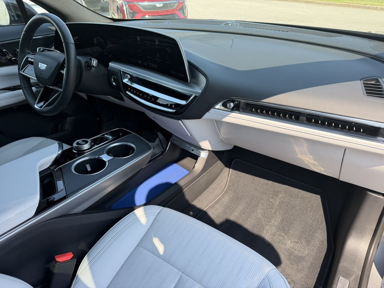 Cadillac LYRIQ LUXURY AWD FINANCEMENT À PARTIR DE 0.99% 2024 Gris Laval - photo #16