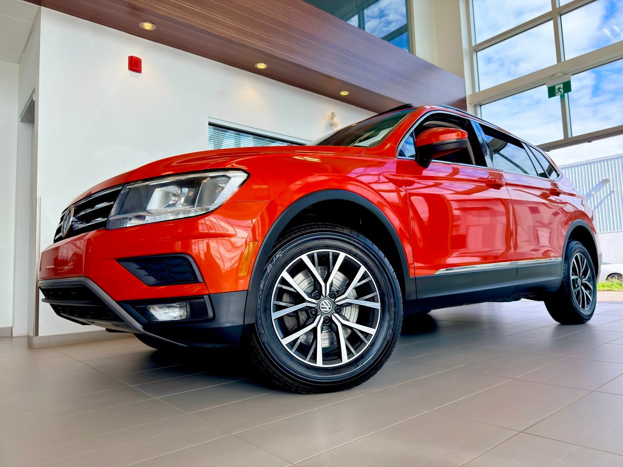 Volkswagen Tiguan 2019 Orange Notre-Dame-des-Prairies - photo #12