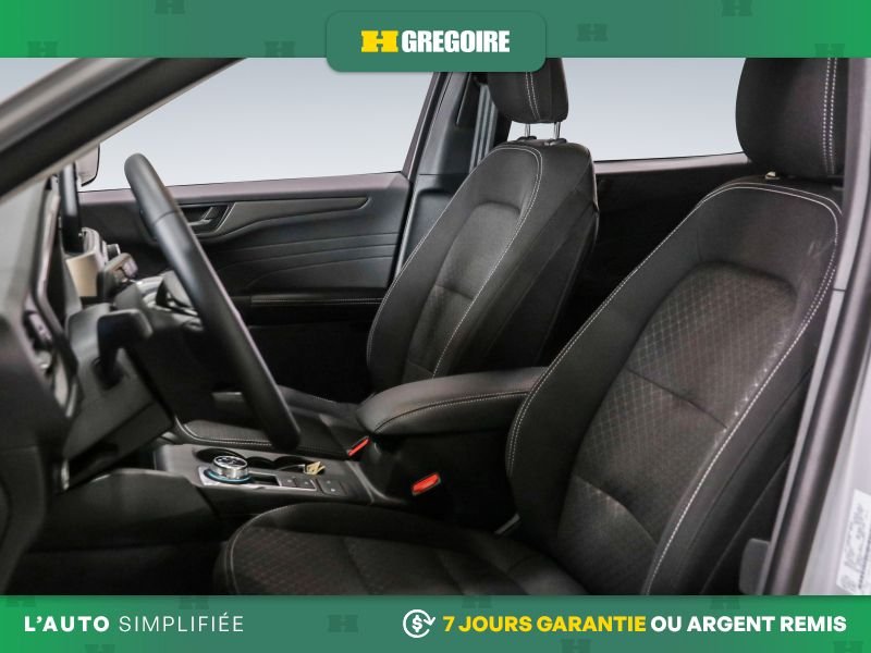 2025 Ford Escape Grey Laval - photo #10