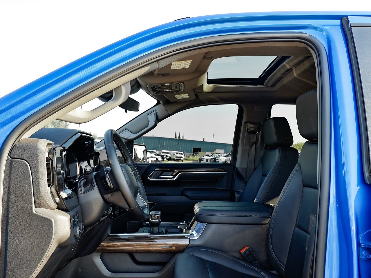 2025 Chevrolet Silverado 1500 4WD Crew Cab 147 LT Trail Boss Blue Sherwood Park - photo #15