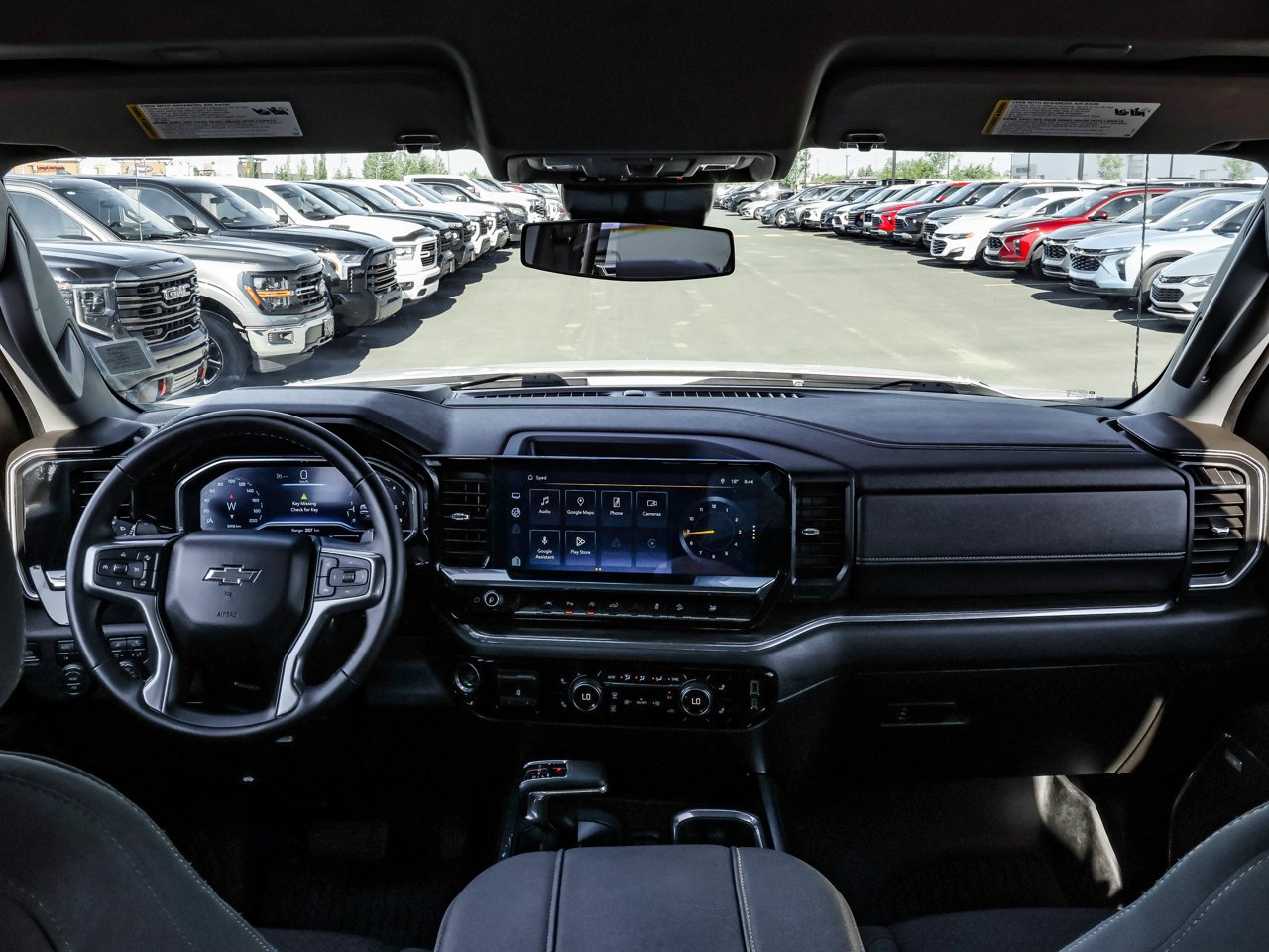 2024 Chevrolet Silverado 1500 4WD Crew Cab 147 RST White Sherwood Park - photo #16