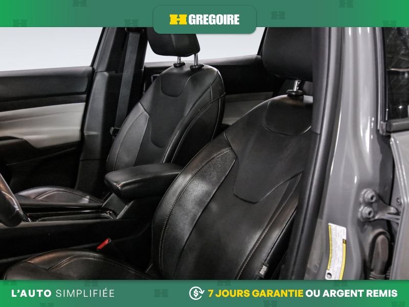 2023 Jeep Compass Grey Saint-Eustache - photo #10