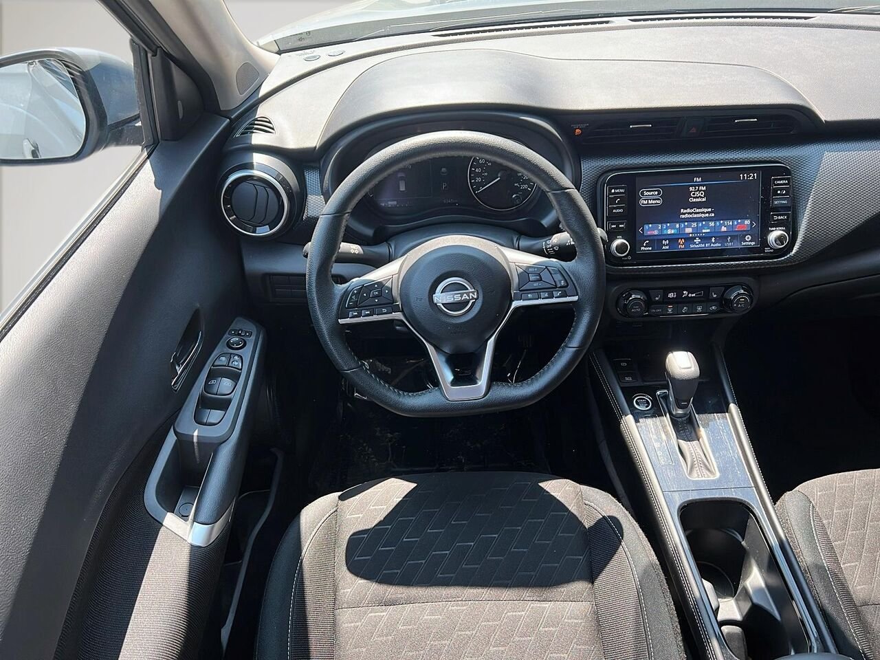 Nissan Kicks SV TA 2024 Gris Québec - photo #13