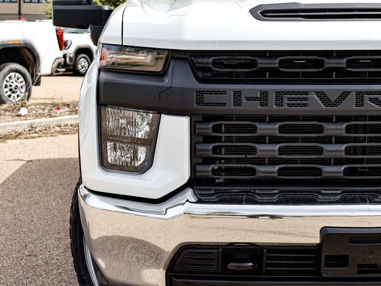 2022 Chevrolet Silverado 2500HD 4WD Double Cab 149 Work Truck White Sherwood Park - photo #4