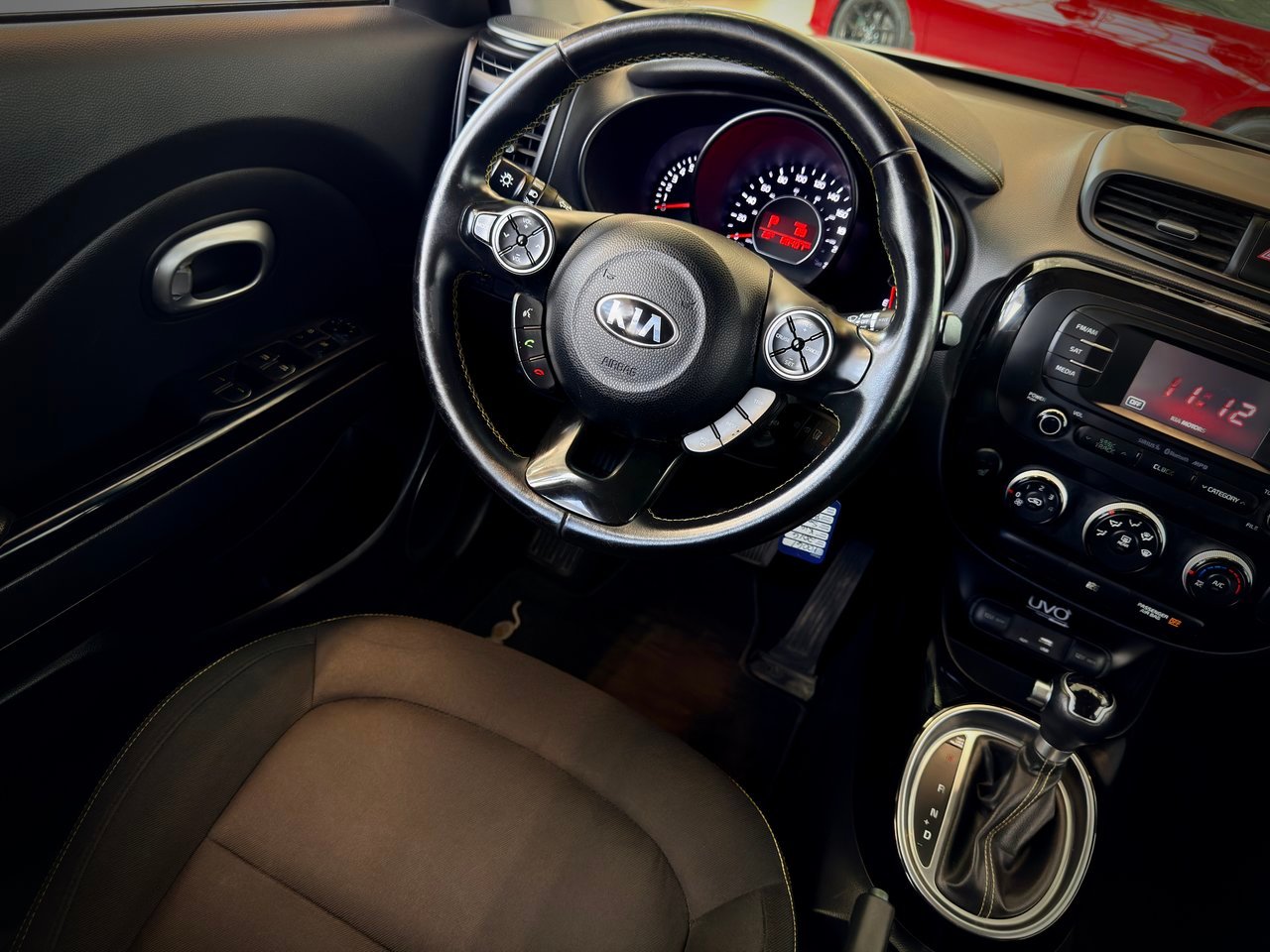 2016 Kia Soul White Notre-Dame-des-Prairies - photo #16