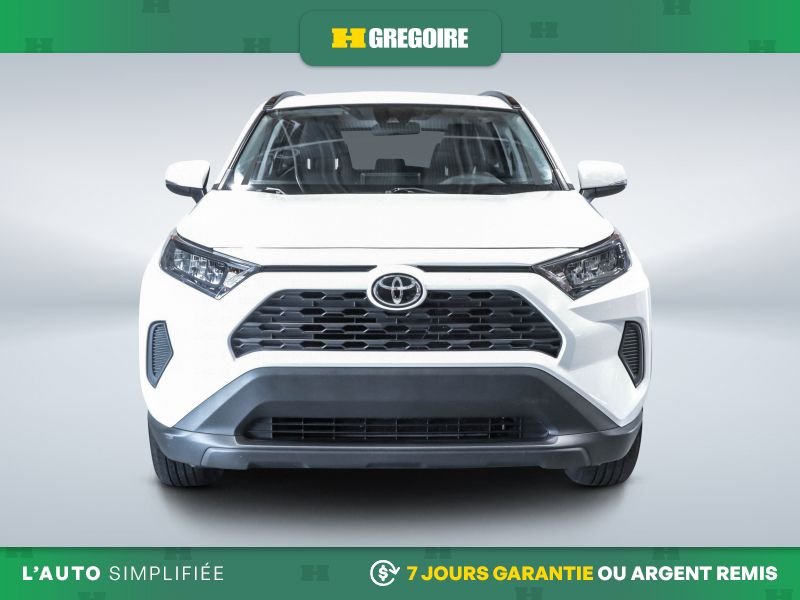 2021 Toyota Rav 4 White Laval - photo #1