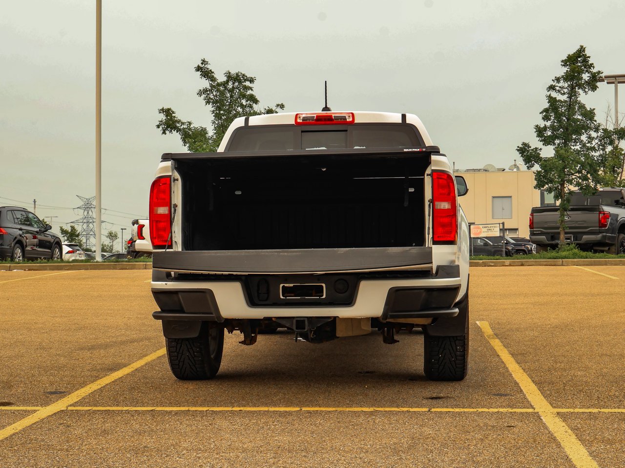 2018 Chevrolet Colorado 4WD Crew Cab 128.3 Z71 White Sherwood Park - photo #8