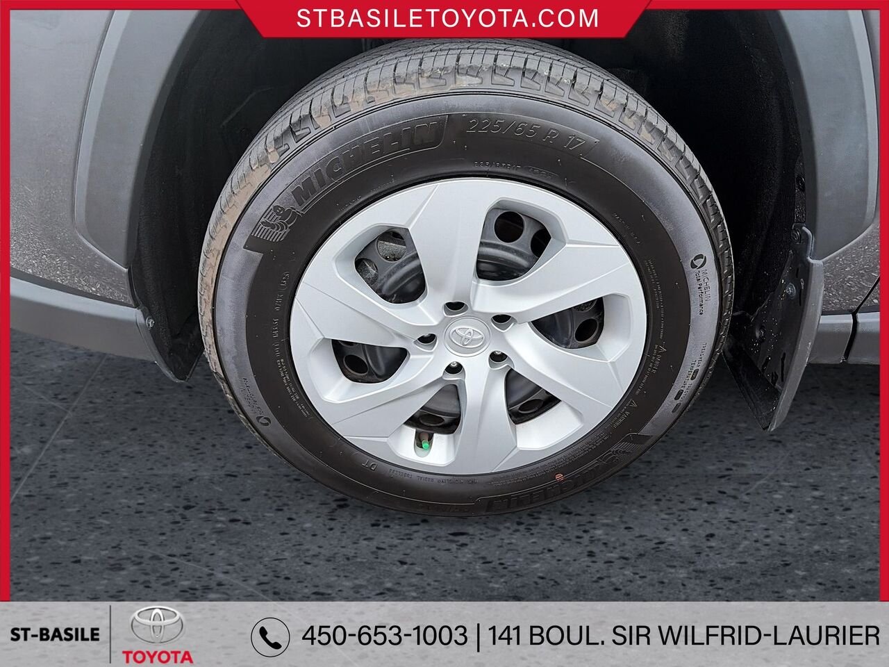 TOYOTA RAV4 2025 Gris Saint-Basile-le-Grand - photo #9