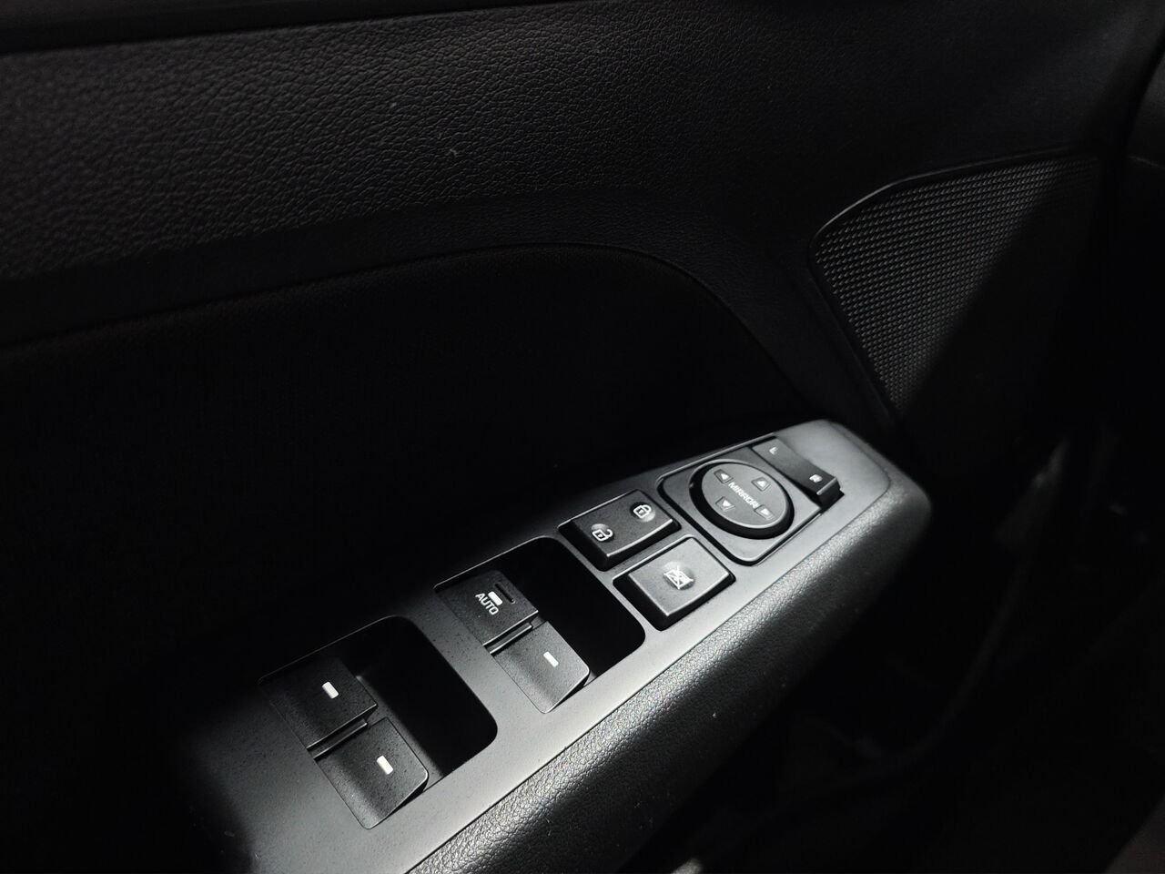 Hyundai Elantra Berline 4 portes, boîte automatique, GL, volant chauffant, caméra de recul 2017 Bleu Val-David - photo #13